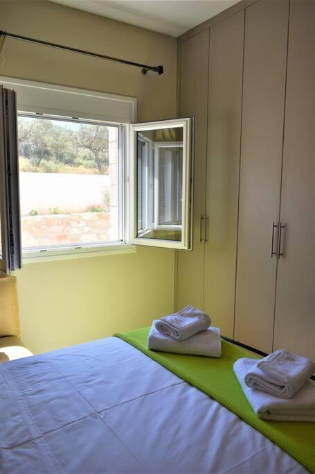 Smailis Apartment 1 Koroni  エクステリア 写真