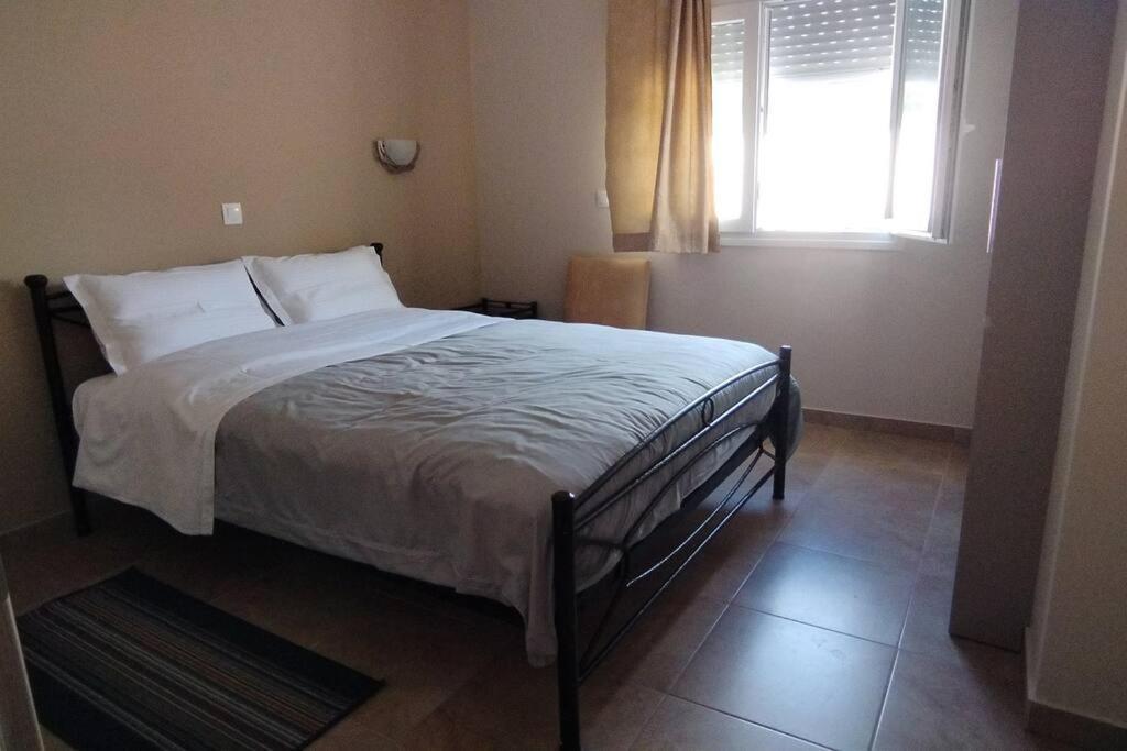 Smailis Apartment 1 Koroni  エクステリア 写真